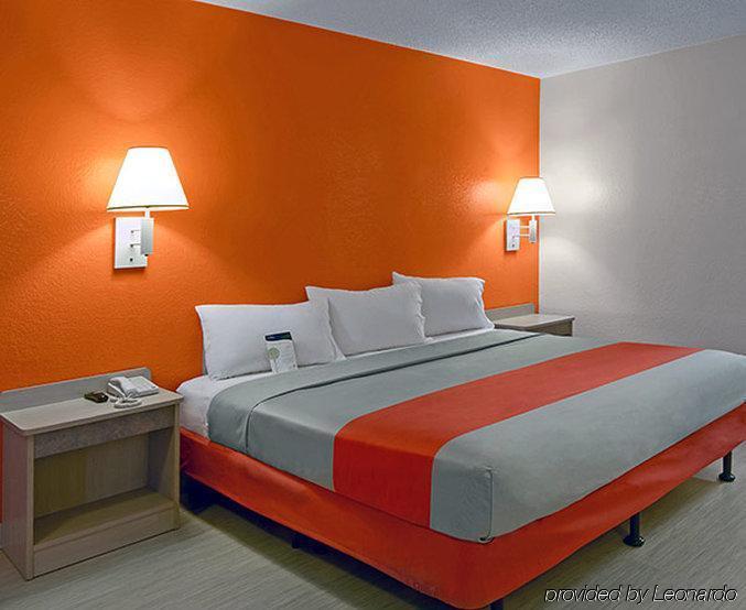 Motel 6-Jurupa Valley, Ca - Riverside West Екстер'єр фото