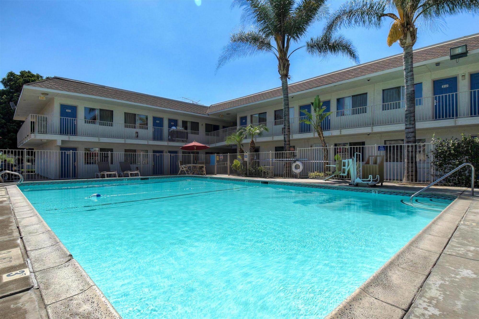 Motel 6-Jurupa Valley, Ca - Riverside West Екстер'єр фото