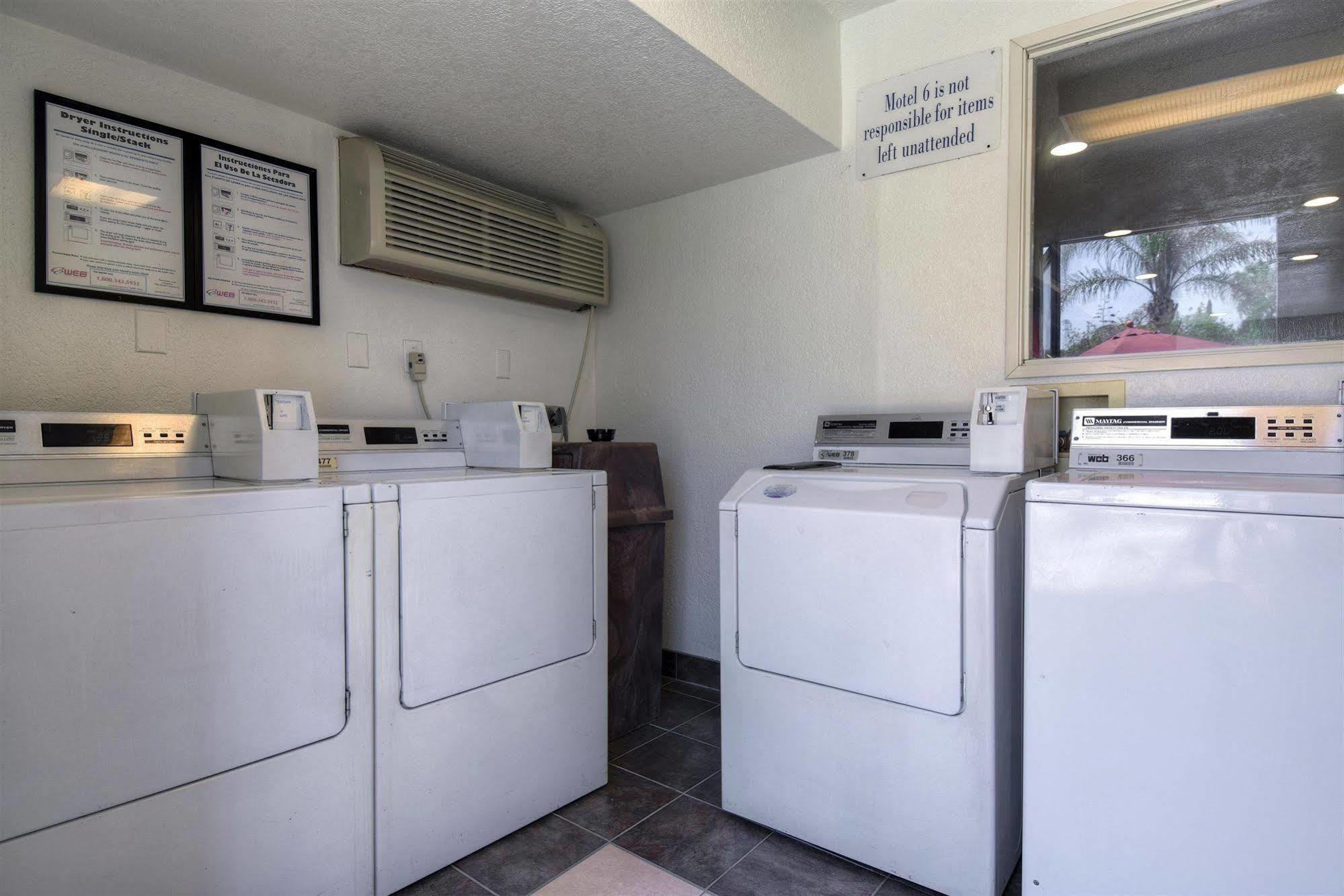 Motel 6-Jurupa Valley, Ca - Riverside West Екстер'єр фото