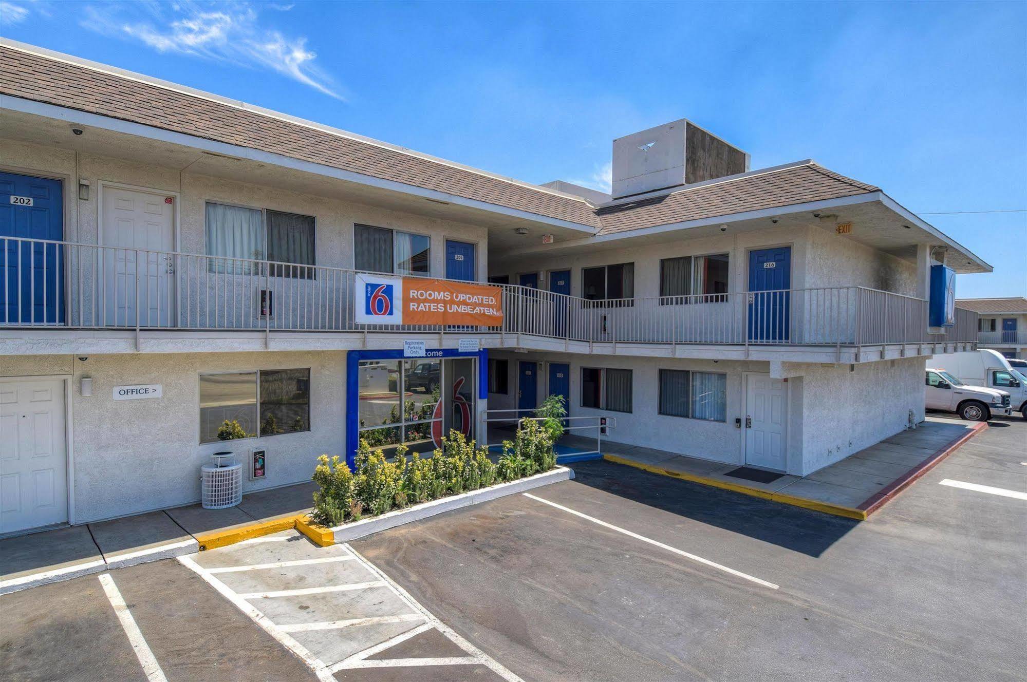 Motel 6-Jurupa Valley, Ca - Riverside West Екстер'єр фото